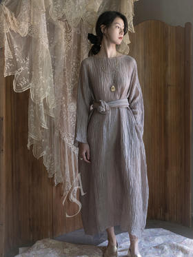 Jai 枯麦色肌理亚麻开罗长袍