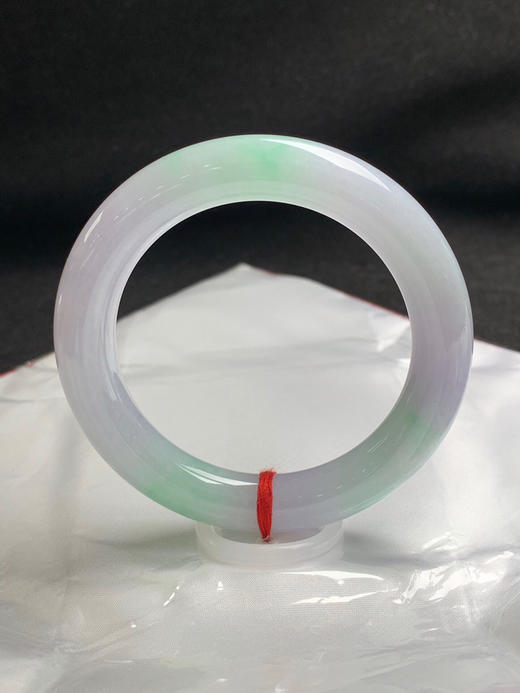 620279，54.7圈口，糯化春彩圆条福镯，清爽春带彩，紫底飘绿，细腻水润 商品图0