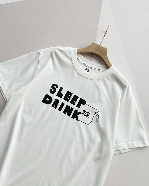 点此购买 可隆夏季男士山系户外休闲速干防晒透气抗菌圆领涂鸦印花宽松短袖T恤 jj 321883 商品图6