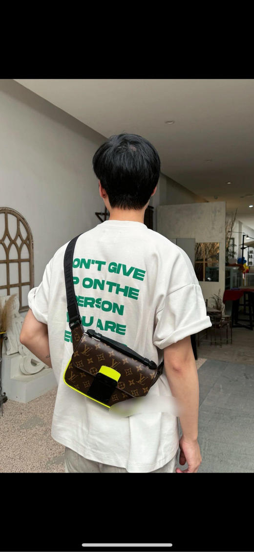 LV 荧光绿 老花 s锁 sling 腰包 商品图2