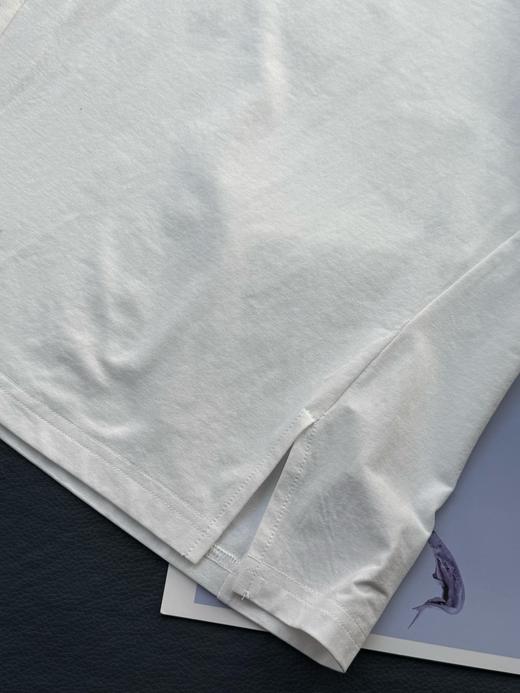 点此购买 迪桑特夏季女士小标开叉速干短袖T恤 37 322205 商品图10