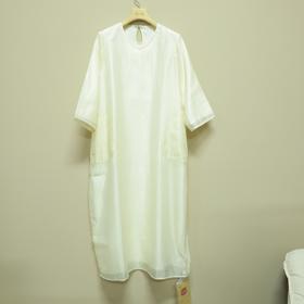 【抖音专属】V领连衣裙（24707646凝脂）