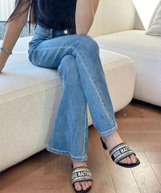 D加字母编织提花绣字纯皮平底方跟凉拖凉鞋 商品图1