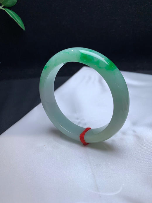 620283，51.5 辣绿色手镯，一截辣绿色，清新秀气 商品图3