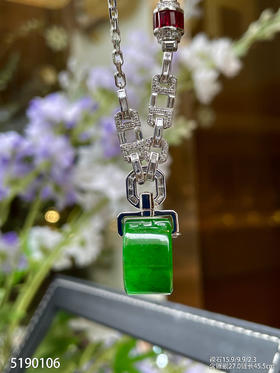 老坑艳绿路路通吊坠【5190106】具体价格微信咨询