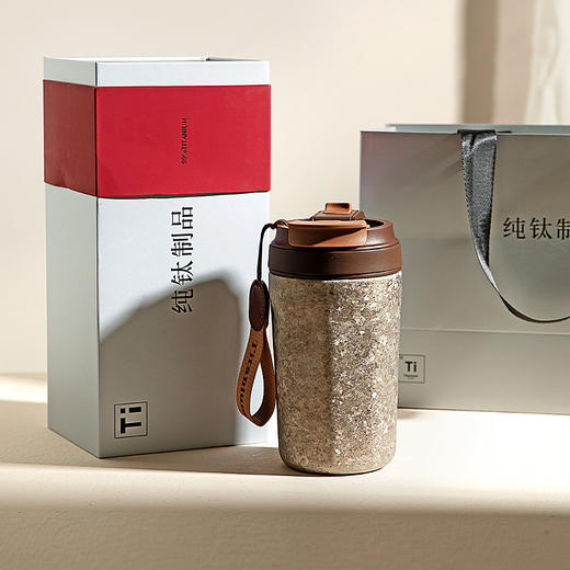 摩登主妇纯钛保温杯女生高颜值2025新款水杯咖啡杯生日礼物钛杯子 商品图4