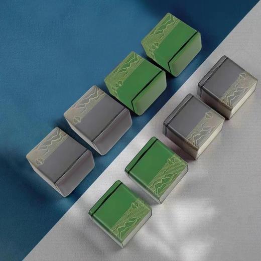 云山长方形小罐【豆沙绿.60克装左右】2元1个.整箱210个 商品图5