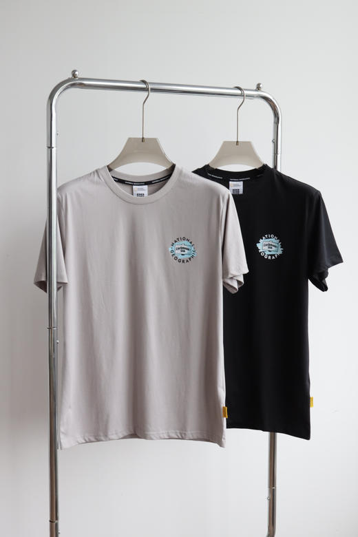 国家D理 CAR1BBEAN SEA 圖樣 圆领短袖T恤 TX551 商品图1