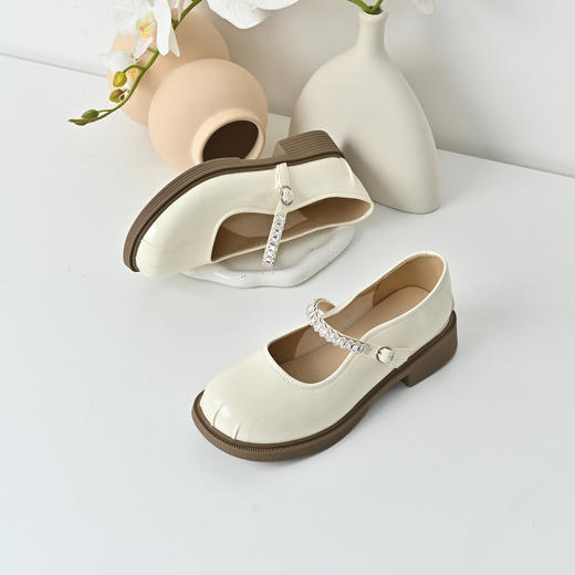经典鲨2025秋季新品时尚百搭圆头水钻舒适通勤玛丽珍单鞋女KW119-537131 商品图2