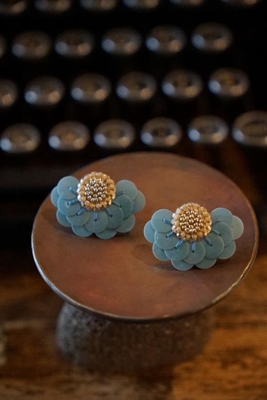 tamas花朵串珠耳钉 商品图1