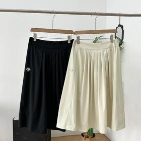 点此购买 迪桑特夏季通勤运动女士宽松梭织百褶半身裙 QK 322150