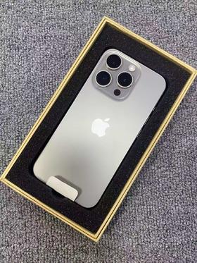 编号753370-苹果国行库存机iPhone15Pro/512G/黑色，5G手机，全新成色，原机电池100%，店保1年，特价7200元！