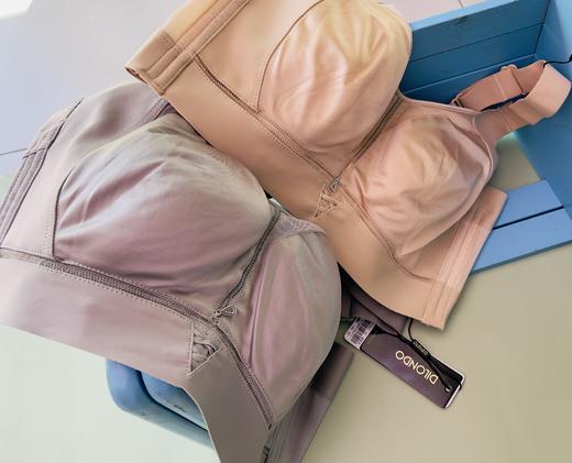 迪兰多光面文胸大胸显瘦缎面质感轻奢高级三明治杯2118451 商品图7