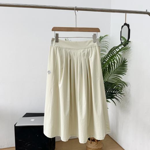 点此购买 迪桑特夏季通勤运动女士宽松梭织百褶半身裙 QK 322150 商品图9