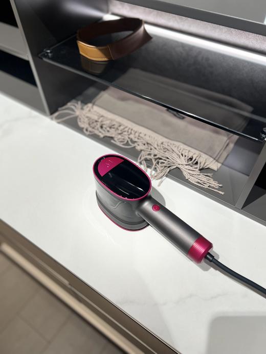 OGNAL奥戈那手持挂烫机SC12-G06：懒人熨衣新哲学 ✅双重增压技术：爆炸蒸汽，性能强悍 ✅智能熨烫，多模式选择：智能适配不同温度、不同出雾量，各种材质衣物都可熨 次可熨多件衣服 商品图3