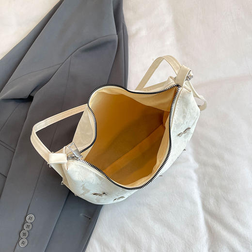 【赠送挂件！斜挎包】大容量包包女新款小众设计通勤多功能双肩单肩斜挎背包，可多种背法。ry 商品图2