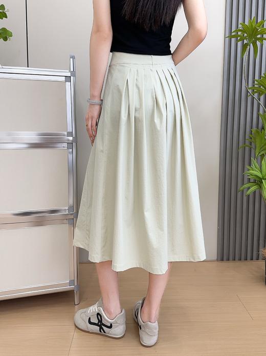 点此购买 迪桑特夏季通勤运动女士宽松梭织百褶半身裙 QK 322150 商品图4