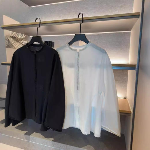 气质范！2025轻奢亚麻手工钉珠宽松圆领长袖短外套女款！ 商品图3