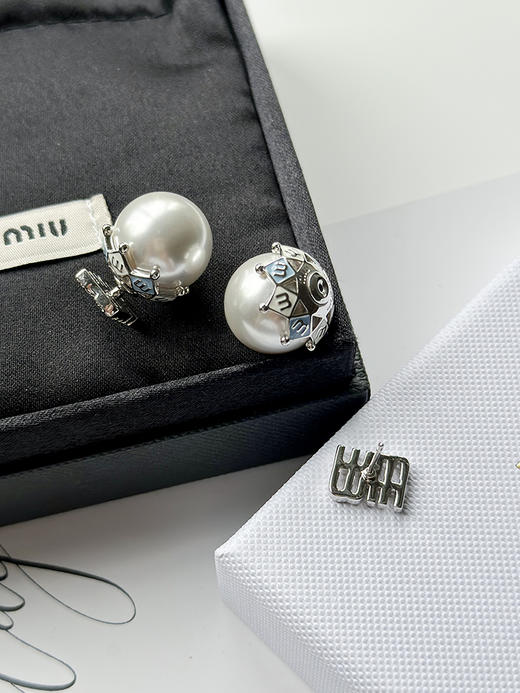 现货 THS-无 缪家 满钻字母皇冠珍珠饰品耳钉 CU1313 商品图6