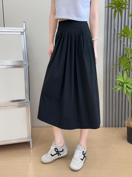 点此购买 迪桑特夏季通勤运动女士宽松梭织百褶半身裙 QK 322150 商品图6