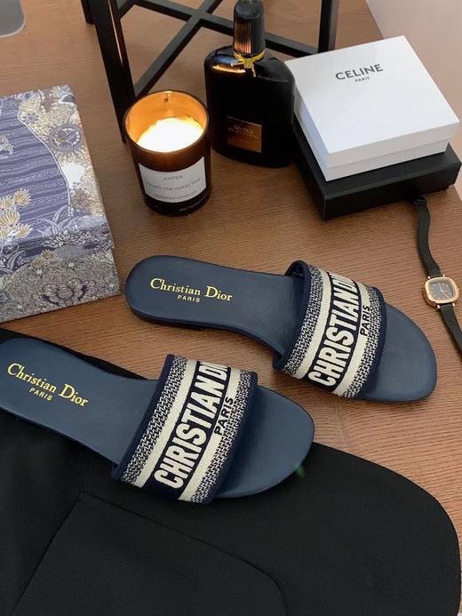 D加字母编织提花绣字纯皮平底方跟凉拖凉鞋 商品图14