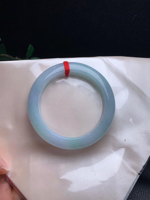 620296，57春彩手镯、条形大气正装，紫罗兰底色 隐隐约约飘了一点绿 润润的 商品图4