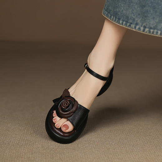 【预售5天】真皮圆头露趾拼色花朵，一字扣带舒适厚底凉鞋ASZ&5-908 商品图3