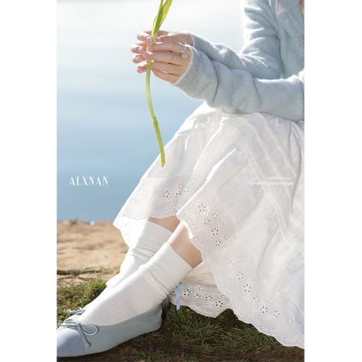 鹿向南「慵懒时光」白色蛋糕半身裙女夏新款&蓝色上衣 商品图3