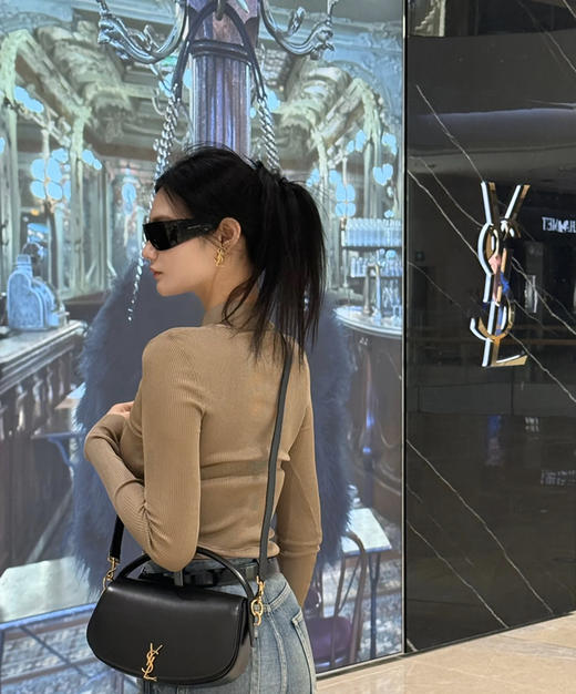 杨树林𝐕𝐨𝐥𝐭𝐚𝐢𝐫𝐞新款
伏尔泰中号 商品图6