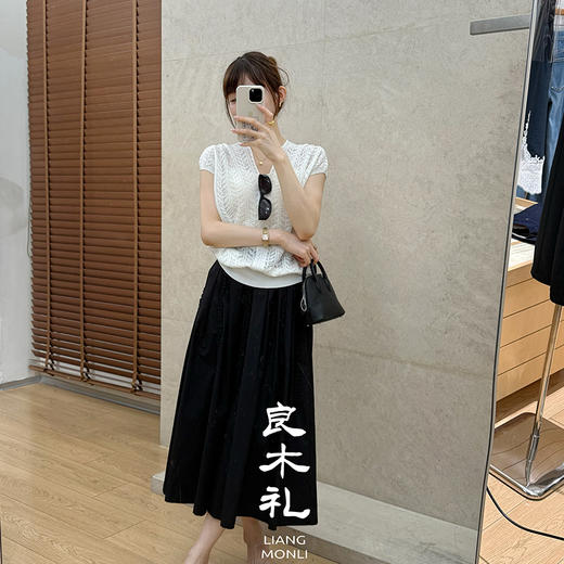 【预售7天】V领上衣（572110） 商品图0