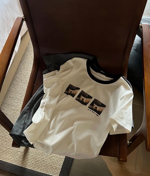 老米优品🎈3-5天！松弛哲学~《复古3只小狗撞色短袖tee》印花图案减龄复古，小合体版型，利落百搭~T250622A 下架 商品图2