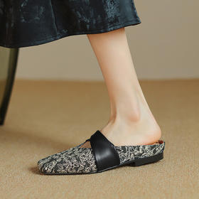【预售5天】复古国风印花包头半拖鞋女夏外穿新款法式平底穆勒凉拖鞋KYD&9111