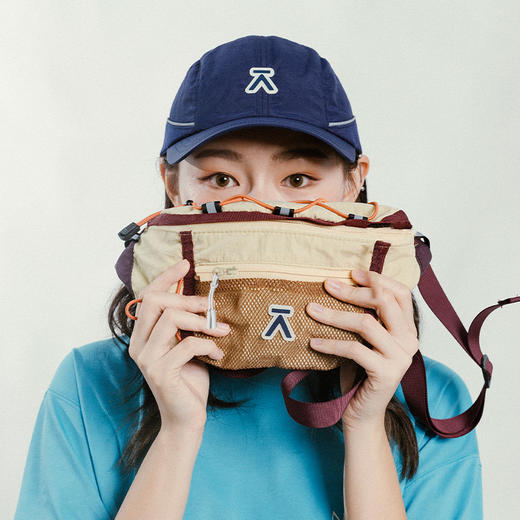 【出游季特惠】ACMEITEM爱棵米 户外拼色骑行腰包可调节休闲挎包 GAG3510408A 商品图1
