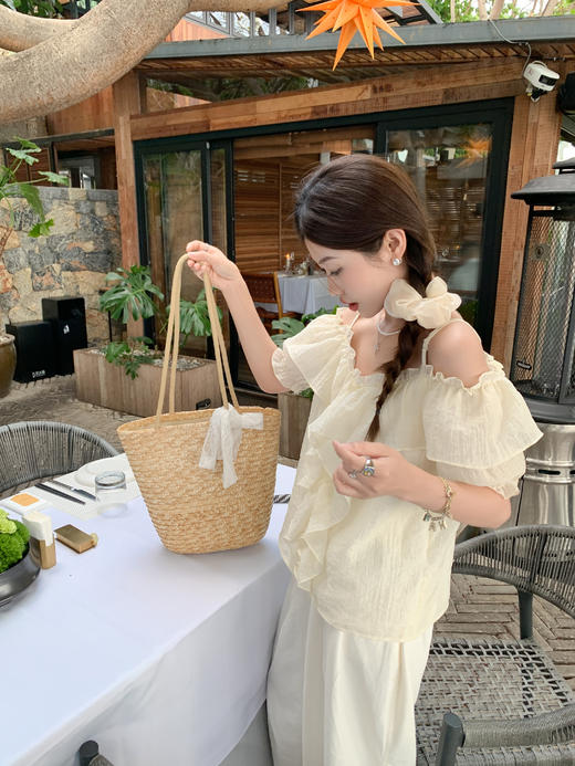 <曾小咸推荐>现货秒杀！【心动旋律】一字肩上衣 日常159.99/件 立减90 秒杀69.99/件！！ 商品图6