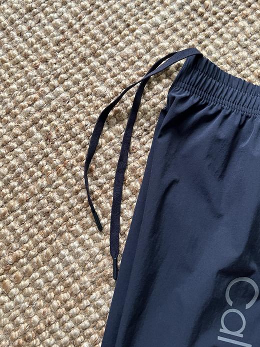 点此购买 CK夏季男士休闲运动短裤 md 322367 商品图13