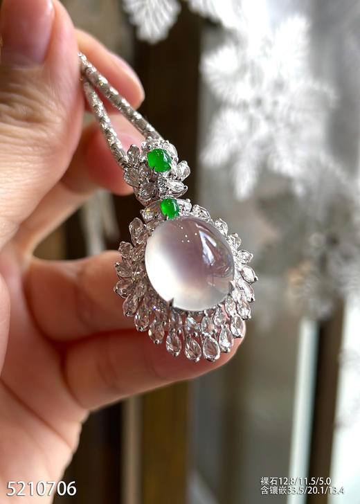 5210706，玻璃蛋面吊坠。具体价格微信咨询 商品图0