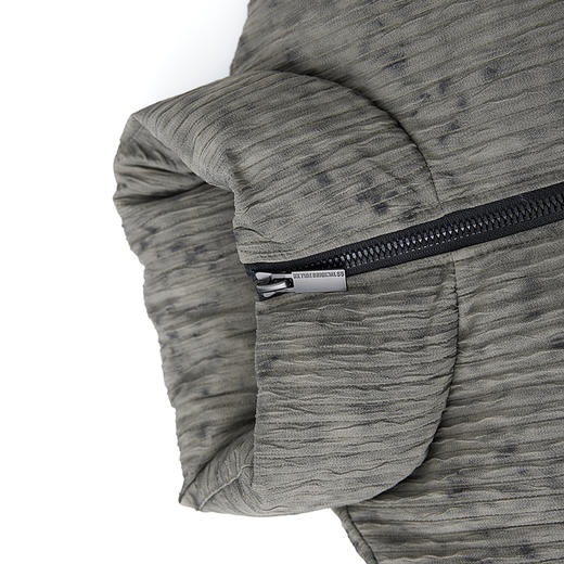 【新品上新】HX 冬季短款立领羽绒服90绒Z100440099101/02 商品图4