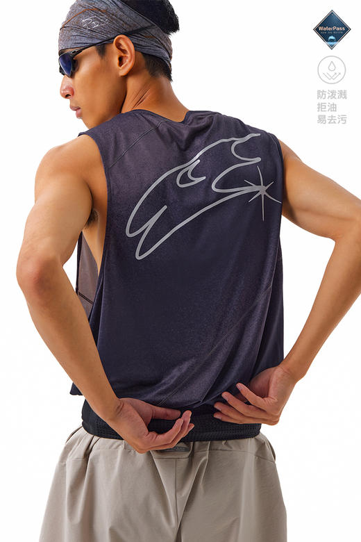 CryingCenter速度感变形3Clogo晕染肌理吸汗单向导湿跑步运动背心 商品图4