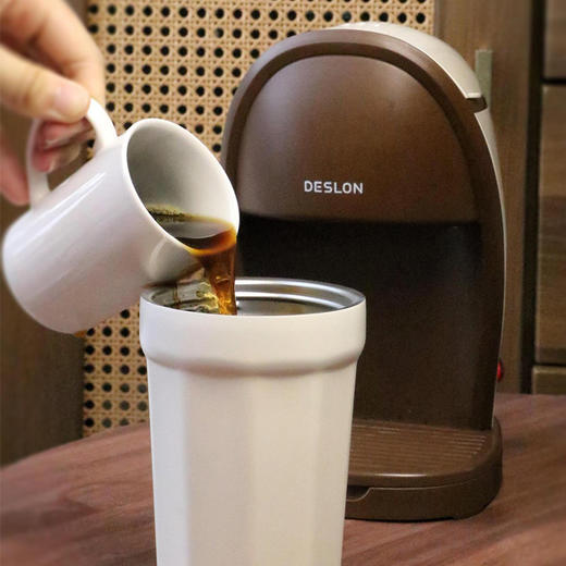 德世朗咖啡机套组 | 119元大清仓，一台咖啡机+送2个马克杯和1个不锈钢保温杯 商品图4