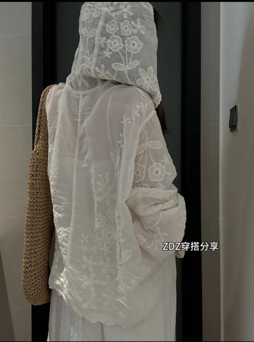 韩系刺绣防晒外套 商品图0