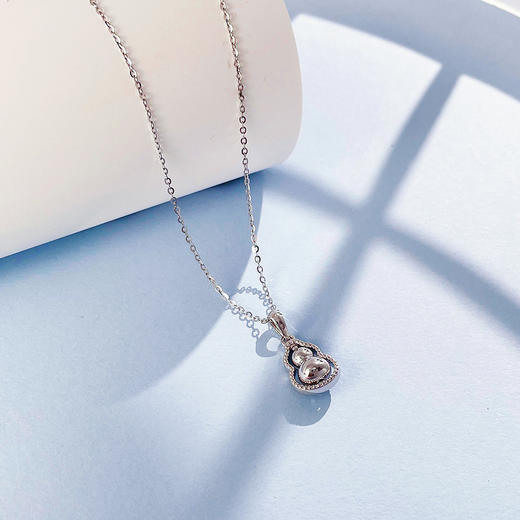 【限时8.8折】PT950 #葫芦 空心可转动葫芦吊坠（不含链）(BFPTDZ00005)预售产品下单后不退款不退货不换货不补差价)预售产品下单后不退款不退货不换货不补差价 商品图1