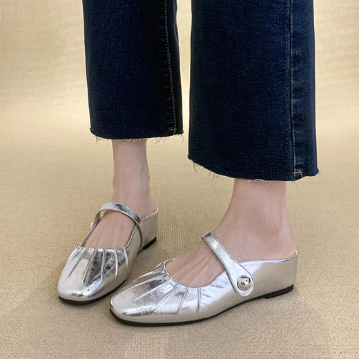 卷卷紫法式百搭一字带半拖鞋 舒适鞋面柔软细腻 隐形跟高 耐磨橡胶底 懒人一脚蹬 百搭显气质 商品图3