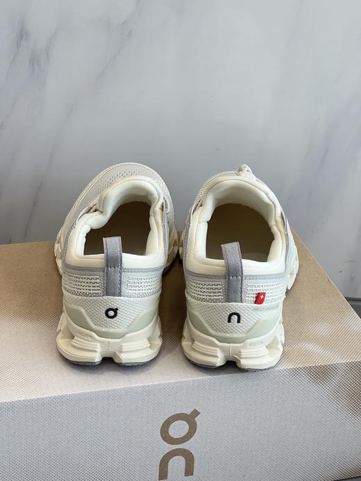 点此购买 On昂跑Cloud X5新一代男女款轻量缓震跑步鞋 98 322320 商品图11