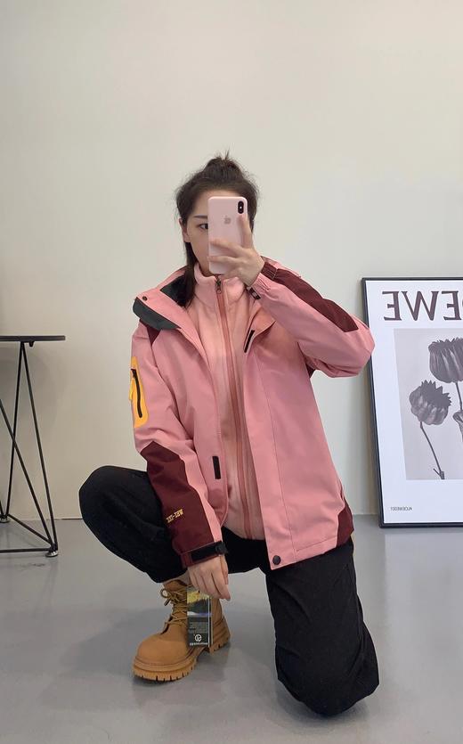 【清仓福利】户外秋款高奢硬核山系情侣款三合一冲锋衣 D52-522 商品图13