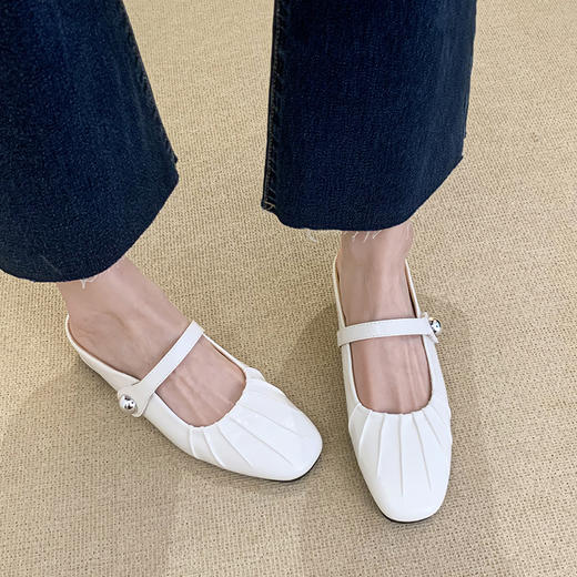 卷卷紫法式百搭一字带半拖鞋 舒适鞋面柔软细腻 隐形跟高 耐磨橡胶底 懒人一脚蹬 百搭显气质 商品图5