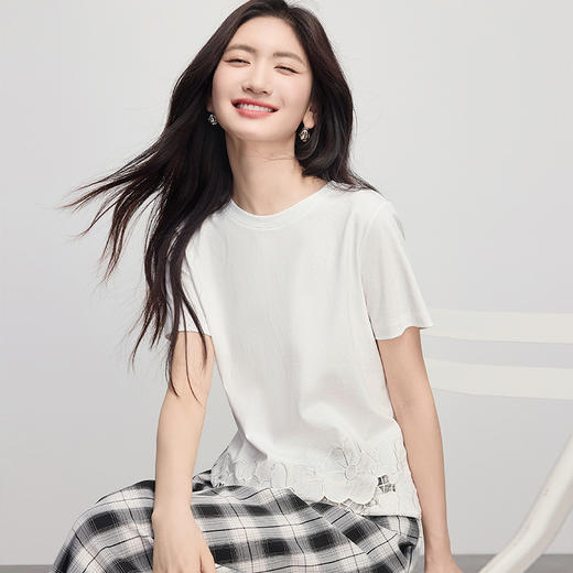 熙世界2025夏季浮雕式镂空绣花T恤女短袖设计感别致纯棉蓝色上衣 商品图3