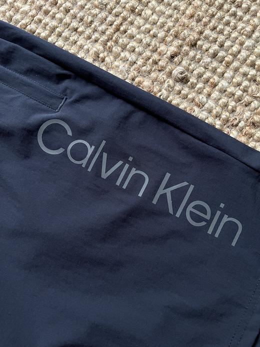 点此购买 CK夏季男士休闲运动短裤 md 322367 商品图9