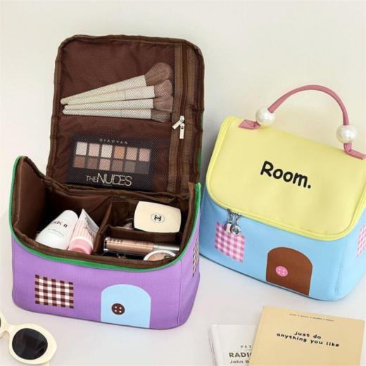 🔥福利💰19.9元🉐秒杀❗超火的【多巴胺小房子化妆包】，别人都是💰29.9❌销量1000个 姐妹们👭我的化妆品终于有房子了🏠 介个小房子化妆包真的太能装了 商品图5