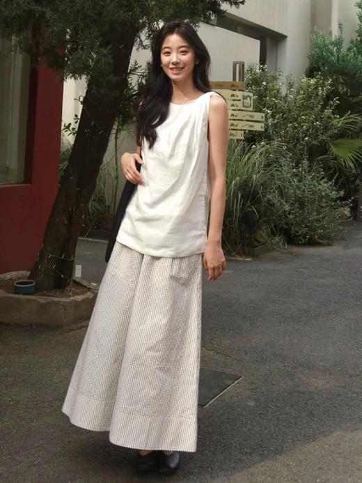 点此购买 北欧小众女士休闲版型松紧腰系带泡泡纱条纹阔腿裤裙裤 xj 322303 商品图2