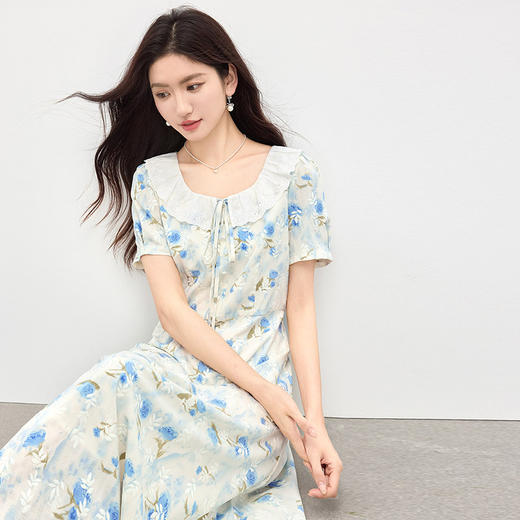 熙世界植物系碎花连衣裙女2025夏新款法式花边方领独特超好看裙子 商品图3